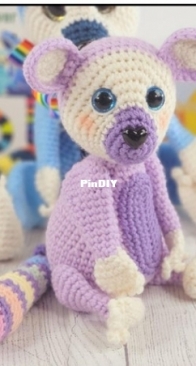 Sweet Oddity Art - Carolyne Brodie - Mini Lemur