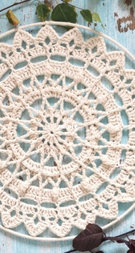 Renata Saj - So natural mandala - English
