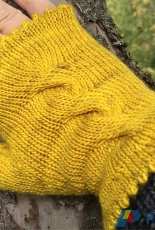 Rue Véron Mittens & Beanie by Anu Ahoniemi-Free