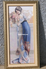 Levron 002101-1 - Girl with Roses