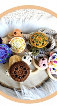 Willow and Wild - Emily Nigro - Beaded Fidget Turtle