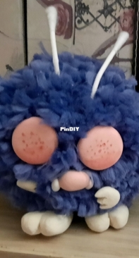 Venonat Pokemon pompom