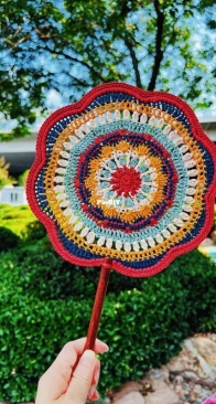 Crochet Chinese fan
