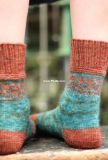 Why Knot Socks by Sonja Bargielowska