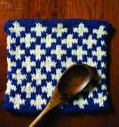 Toasty Plus Pot Holder by Hannah Maier-Free