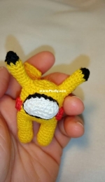 Carla Valente - Among Us - Pikachu