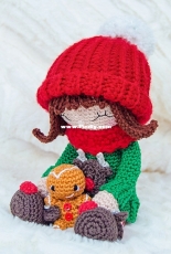 One and Two Company - Carolina Guzman - Ginger the Christmas Dolly amigurumi- French