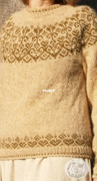 Sva Pullover by Olga Beckmann