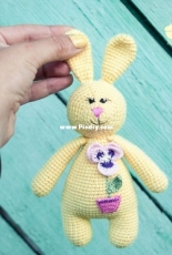 Sagulina Natalia - Bunny rattle - Russian - Free