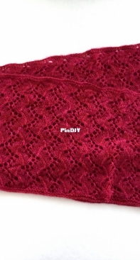 Climbing Roses Infinity Scarf #AC93 - Therese Chynoweth - Fiber Trends