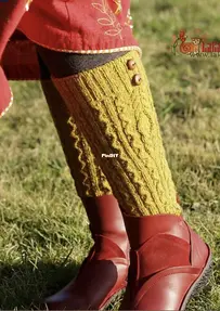 Apple with Mustard Legwarmer by Olga Beckmann - English, German