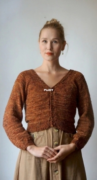 The Burrow Cardigan by Helene Arnesen - English