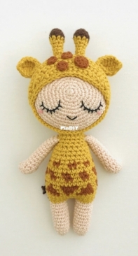 Oche Pots - Clare Cooper - Jokia the Giraffe - Safari Dolls Collection