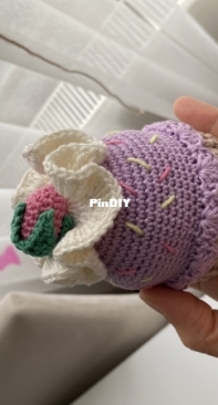 Crochet Cupcake