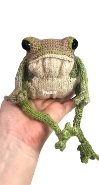 Toad Familiar by Maggie L. Wood