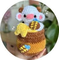 Cowely Crochet - Fanni Vécsey - Cow In Honey Pot