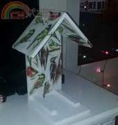 bird feed house