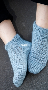 KnitCrate Inspirations - Clarisabeth Lopez Rodriguez - Rising Sun Socks