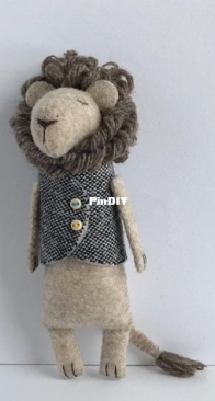 Mr. Lion by AmuruToys