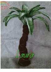 Laura - Palm Tree - Italian - Free
