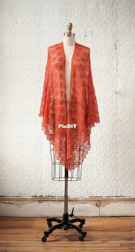 Ocaso Shawl by Karen Joan Raz