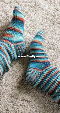 Slouchy Brioche Socks by Kari Sinks-Free