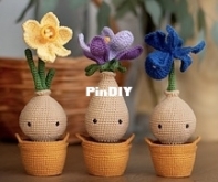 Dorogina Toys - Knitted World by Elena - Elena Dorogina - The Flowers in Baskets - Narcissus, Crocus, Iris