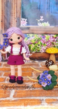 The Handy Mandy Gifts Amigurumi - Handy Mandy Crochets - Ayse Demir Acal - Violet