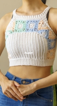TCDDIY - TeeCe - Granny Square Crop Top