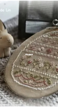 Fleur de lin- easter eggs