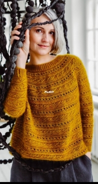 Zelts Sweater by Linda Skuja - Russian