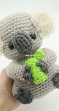 Stringy Ding Ding - Olive - Koala Amigurumi - Free