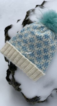 Stitchnerd Designs - Susan Ashcroft - Stranded Snowflakes