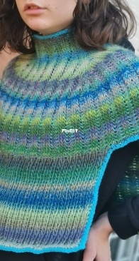 Hookloopsarah - Sarah Tartaglia - Ireland Poncho Cape