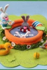 Elena Belova - Hares in the pool - Russian