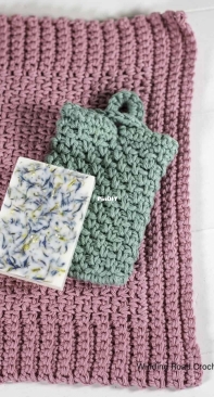 Winding Road Crochet - Lindsey Dale - 2 Sided Soap Saver and Matching Washcloth - Free
