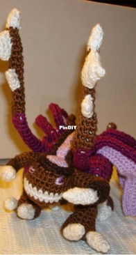 Elzeblaadje - Alice Bakker-Sicking - Starcraft 2 - Zergling amigurumi - Free