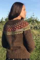 Salka Valka Sweater Chart by Maja Siska-English,German-Free