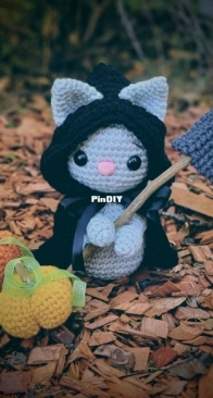 Violets and Heather - Heather Kumpf - Grim Reap-purr