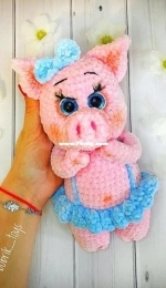 Bobrik Toys - Natalia Bober - Pig Dunya - Translated