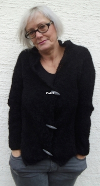 Smoking Cardigan by Claudia Finlay-English,German-Free