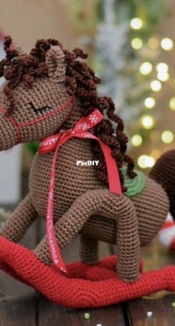 LaCigogne - Natalia Manfré - Christmas Rocking Horse