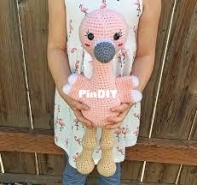 Grace and Yarn - Stephanie - Flamingo - Free
