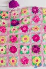 Sol Maldonado - Gerbera 3D Flower and Blanket