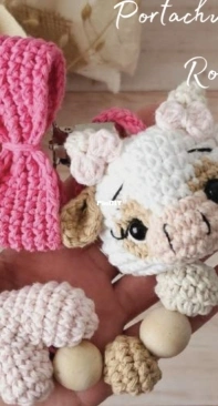 De Ensueños Crochet - María Celeste Bitiol - Pacifier holder Rosie - Portachupetes Rosie - Spanish