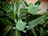 Crochet Frogs