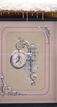 Clock by Anna Petunova