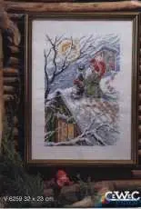 CeWeC V6259 Christmas gnome (pixie) and cat on a snowy roof