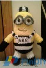 Crochet Fanatic - Christjan Bee - Jailhouse Bob the miniion - Free