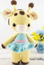 Sweet Oddity Art - Carolyne Brodie - Amelia the Giraffe - Free